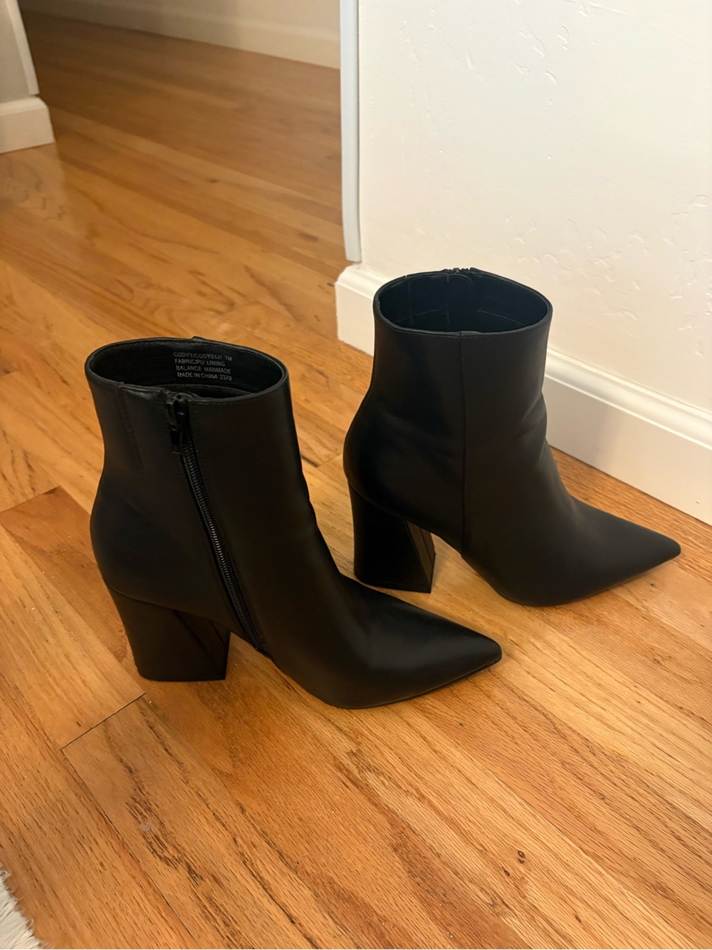 Steve Madden Black Pointed Block Heel Ankle Booties